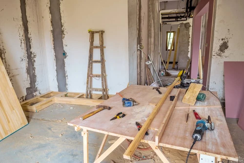 Trabajo de reconstrucción en progreso